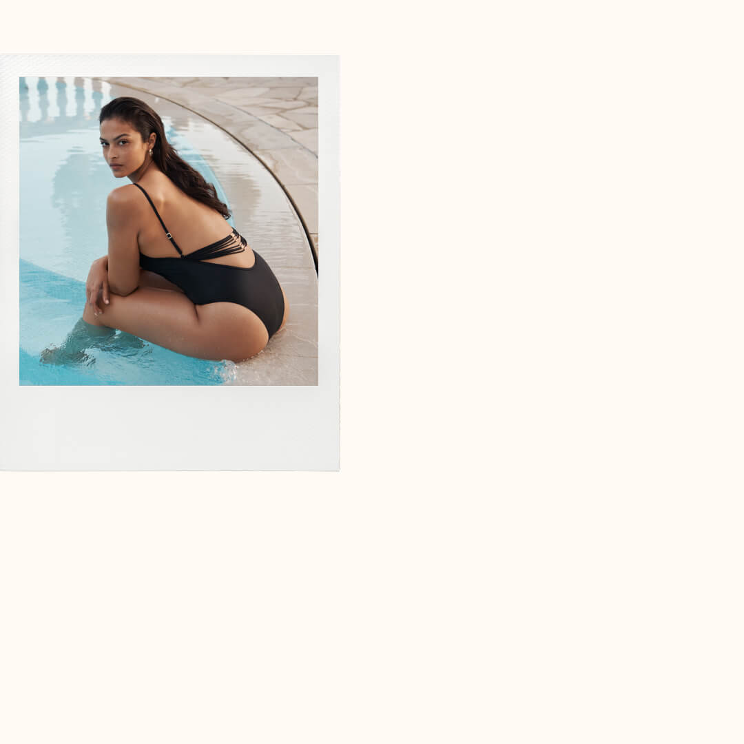 0403_VerySexy_Pillar_swim_row2_02_D